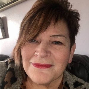 Meet your Posher, Shirley